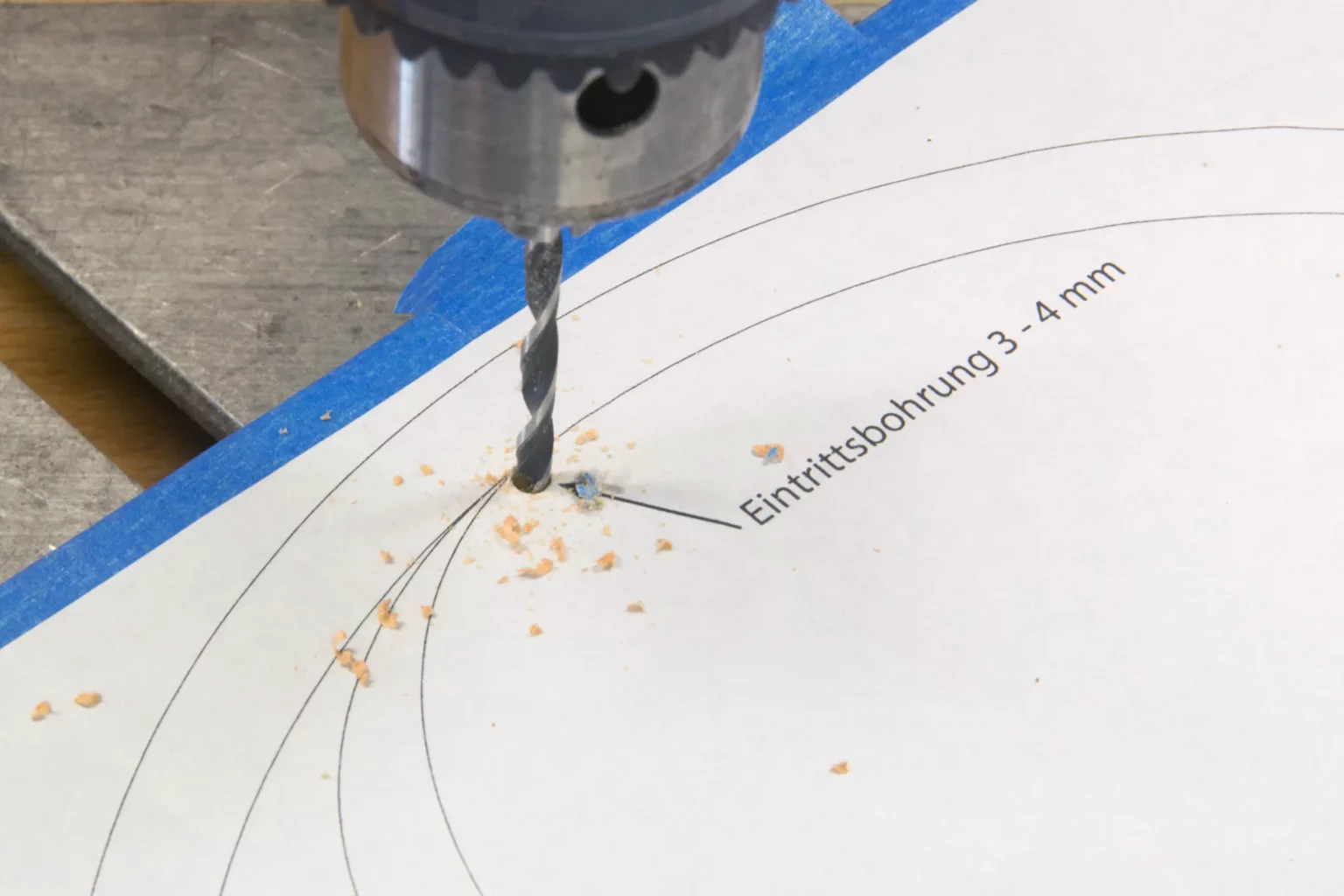 08-03-zen-der-garten-deko-laubsaege-dekupiersaege-vorlage-saegeblattdurchfuehrungen-bohren