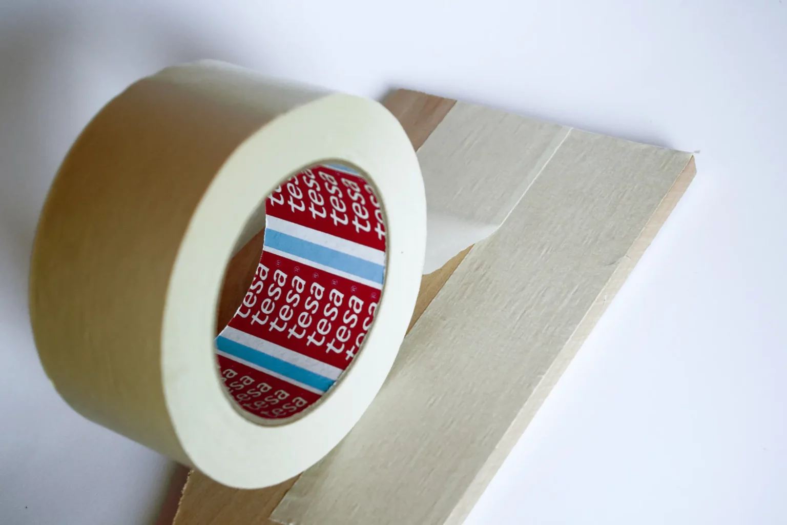 09-01-weg-nach-bethlehem-krippe-weihnachten-laubsaege-dekupiersaege-vorlage-massivholz-oberflaeche-bekleben-malerkrepp-blue-tape