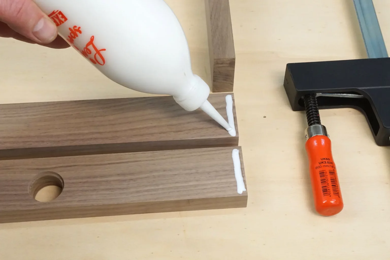 10-03b-papillon-wanddeko-schmetterlinge-laubsaege-dekupiersaege-vorlage-leim-auftragen