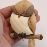 10-21-kleiner-mueder-vogel-intarsie-laubsaege-dekupiersaege-vorlage-alle-teile-verklebt