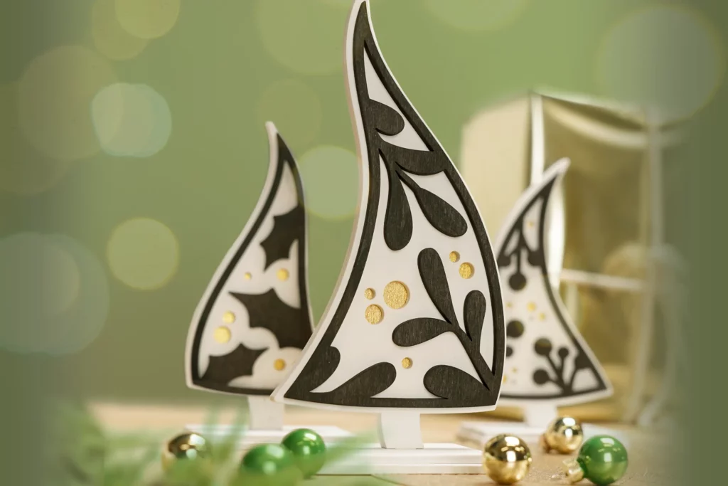 41-titel-01-schwungvolle-tannenbaeume-weihnachten-deko-laubsaege-dekupiersaege-vorlage