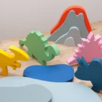 07-titel-02-in-einem-land-vor-unserer-zeit-dino-spielzeug-laubsaege-dekupiersaege-vorlage