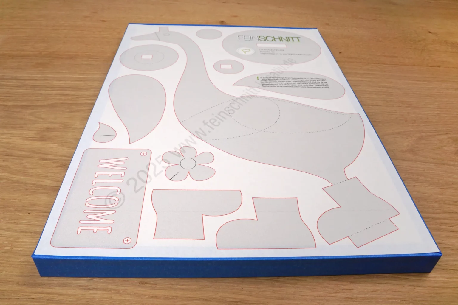 42-02-gaensegruss-fruehling-deko-laubsaege-dekupiersaege-vorlage-ausdrucken-kopieren-selbstklebendes-vorlagenpapier-aufkleben-stapel