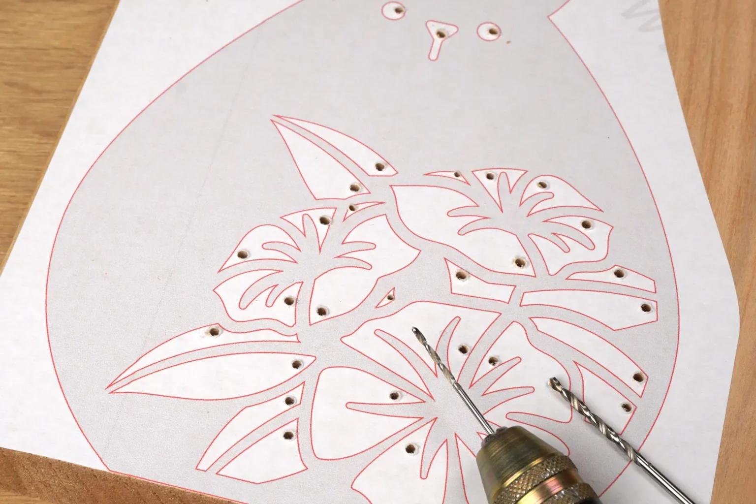 42-02-osterhasen-trio-deko-laubsaege-dekupiersaege-vorlage-saegeblattdruchfuehrungen-bohren