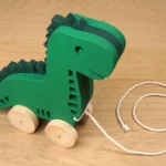 42-19-nachziehtier-dino-spielzeug-kinder-laubsaege-dekupiersaege-vorlage-schnur-verknoten-verdrillern