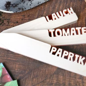 FEINSCHNITTkreativ 42 42-titel-01-beetstecker-garten-laubsaege-dekupiersaege-vorlage