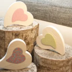 06-15-stoffherzen-diy-deko-laubsaege-dekupiersaege-vorlage-herzvariationen