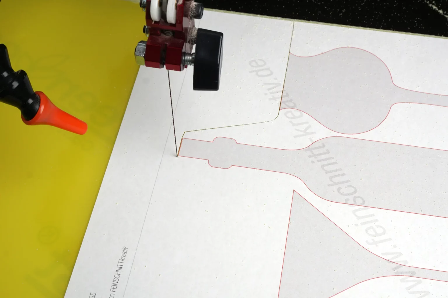 43-05-barfeeling-aufsteller-deko-laubsaege-dekupiersaege-vorlage-acrylglasplatte-zuschneiden