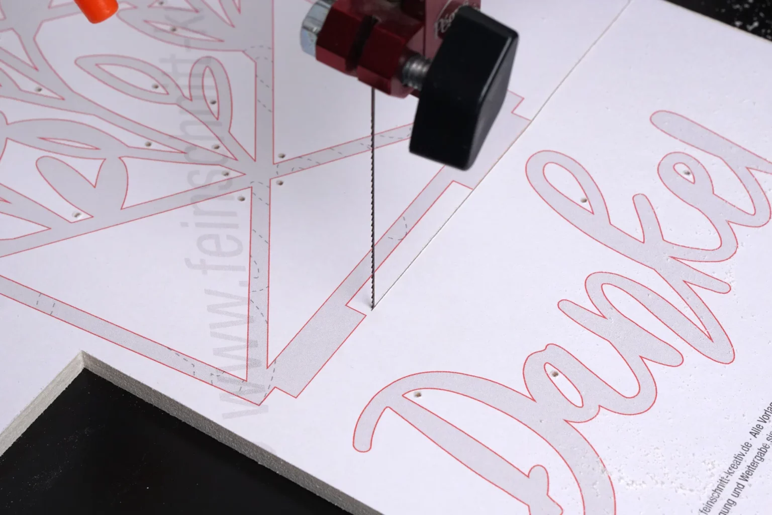 43-06-blumenpost-aufsteller-deko-laubsaege-dekupiersaege-vorlage-platte-trennen