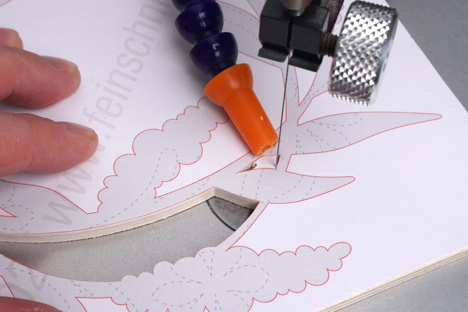 43-06-sommerkranz-deko-laubsaege-dekupiersaege-vorlage-innenschnitte-saegen