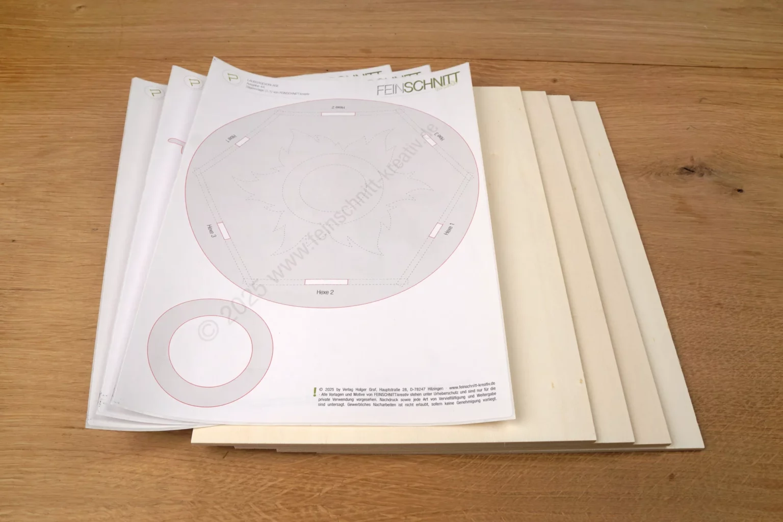 44-01-hexentanz-halloween-deko-laubsaege-dekupiersaege-vorlage-kopieren-drucken-4-mm-sperrholz-bereitlegen