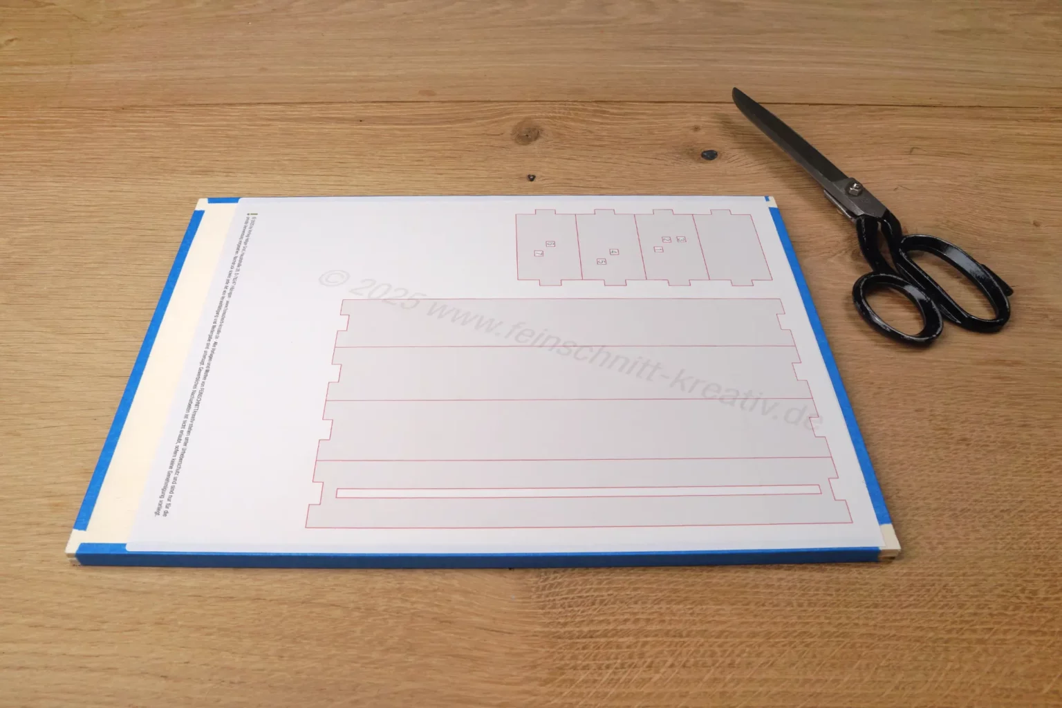 44-03-herbstfreude-deko-laubsaege-dekupiersaege-vorlage-stapel-rahmenteile-aufkleben