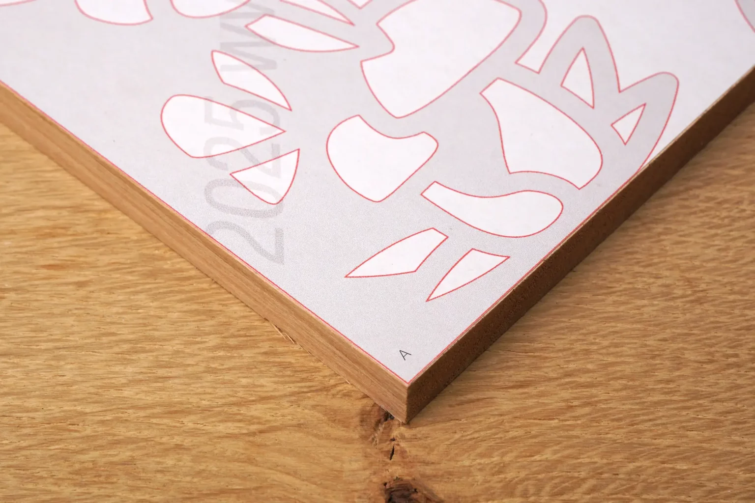 44-03b-blumenbaenkchen-deko-laubsaege-dekupiersaege-vorlage-aufkleben-buendig-materialrand