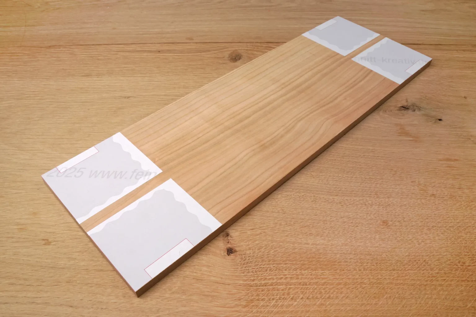 44-04-blumenbaenkchen-deko-laubsaege-dekupiersaege-vorlage-stellflaeche-aufkleben-buendig-materialecke