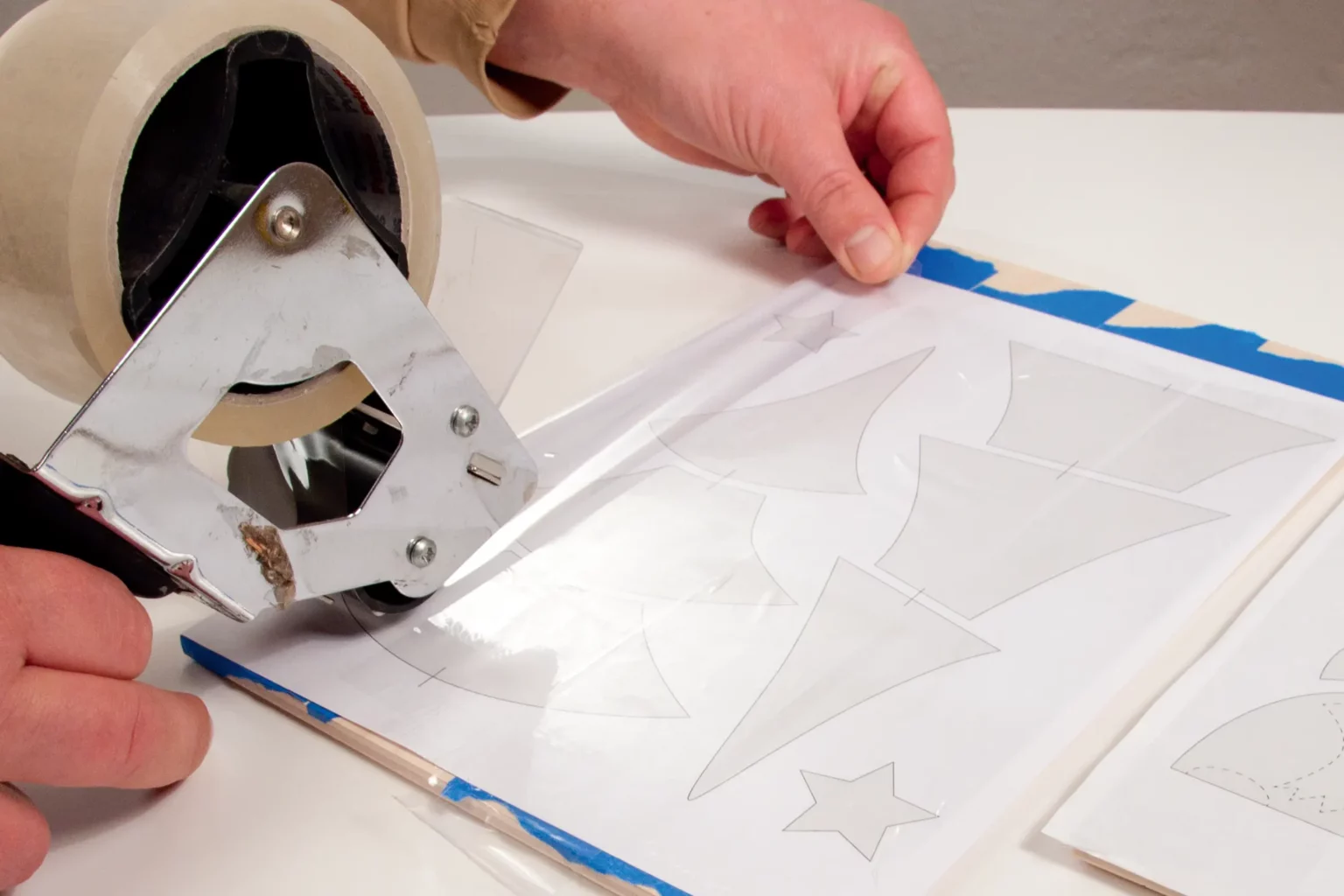 05-02-weihnachtswichtel-aufsteller-deko-laubsaege-dekupiersaege-vorlage-ueberkleben-klebeband-transparent