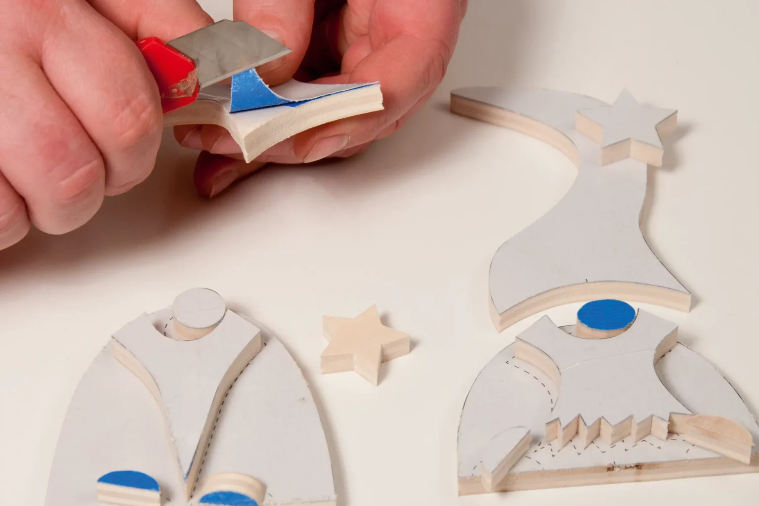 05-06-weihnachtswichtel-aufsteller-deko-laubsaege-dekupiersaege-vorlage-abziehen-abloesen