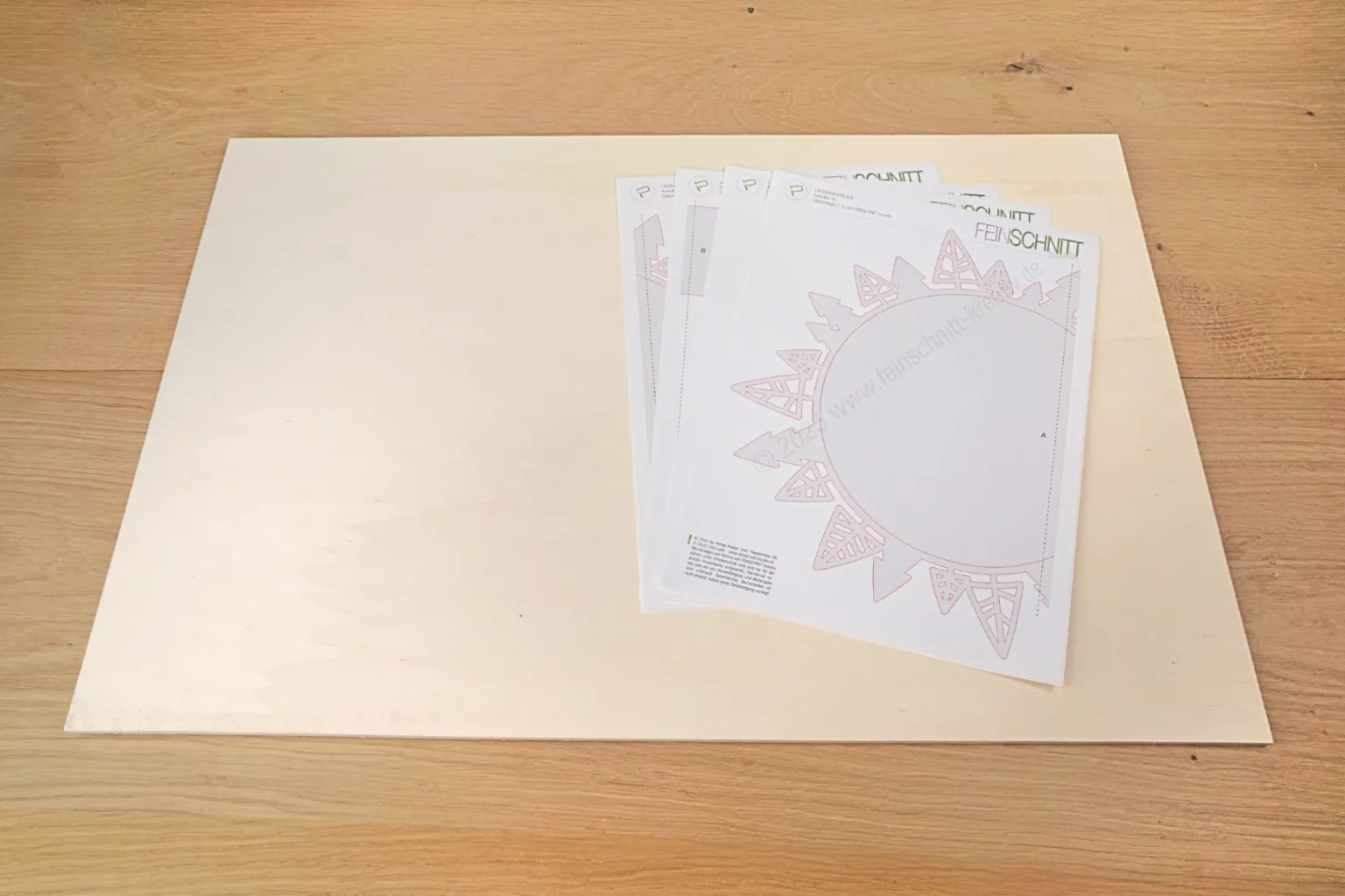 45-01-weihnachtsteller-deko-servier-platte-laubsaege-dekupiersaege-vorlage-ausdrucken-material