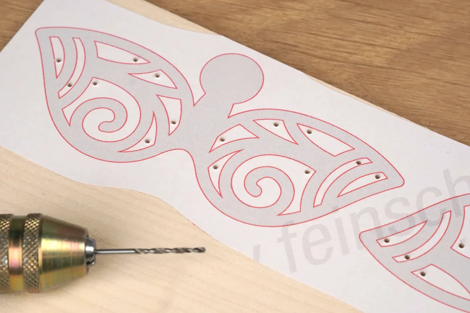 45-02-engelsflug-weihnachten-engel-fluegel-baum-anhaenger-laubsaege-dekupiersaege-vorlage-bohren