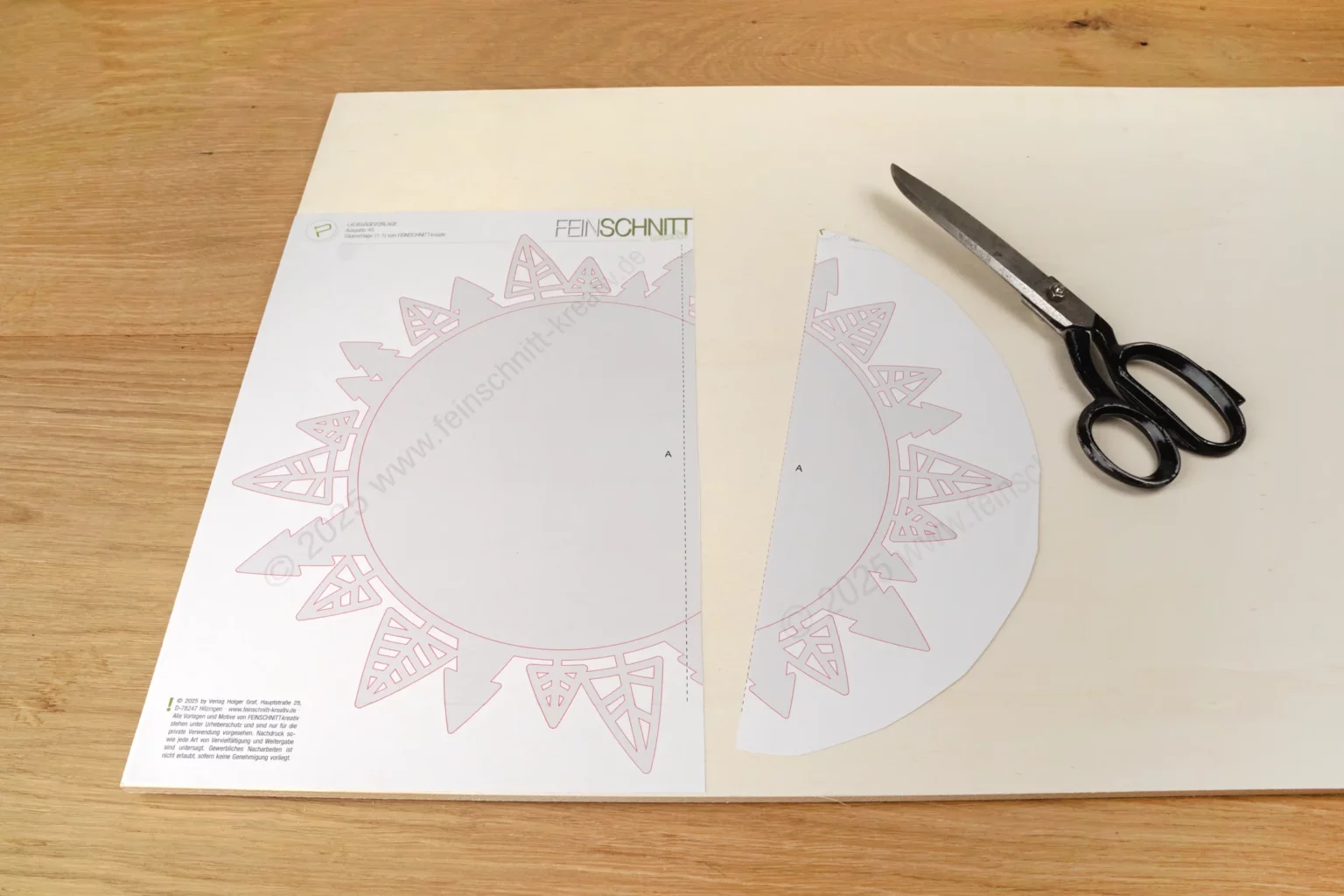 45-03a-weihnachtsteller-deko-servier-platte-laubsaege-dekupiersaege-vorlage-zusammenfuehren-motive