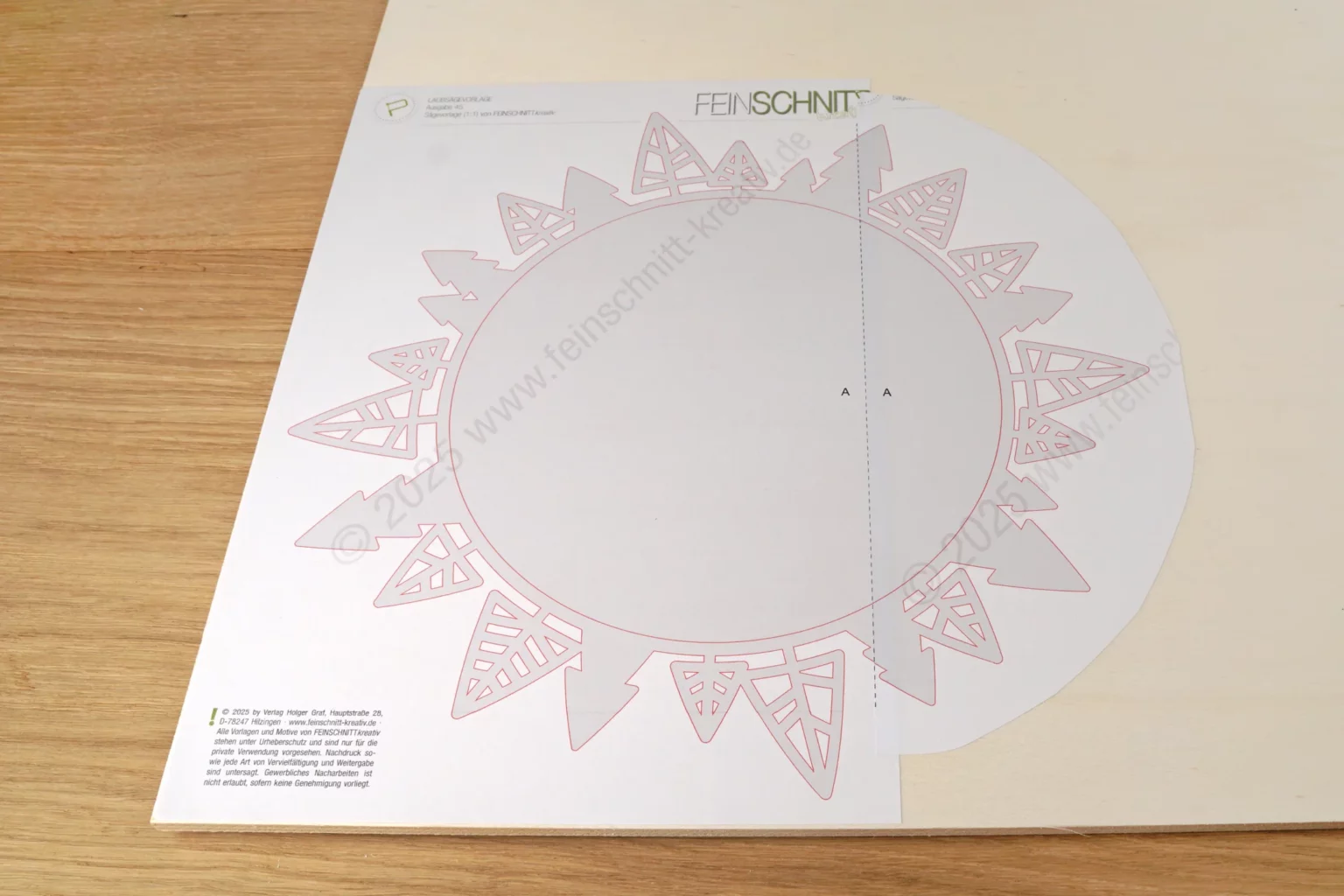 45-03b-weihnachtsteller-deko-servier-platte-laubsaege-dekupiersaege-vorlage-zusammenfuehren-motive