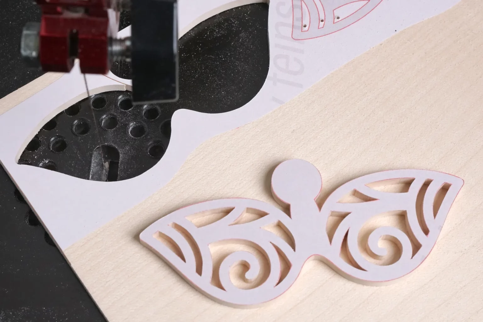 45-04-engelsflug-weihnachten-engel-fluegel-baum-anhaenger-laubsaege-dekupiersaege-vorlage-aussenkontur