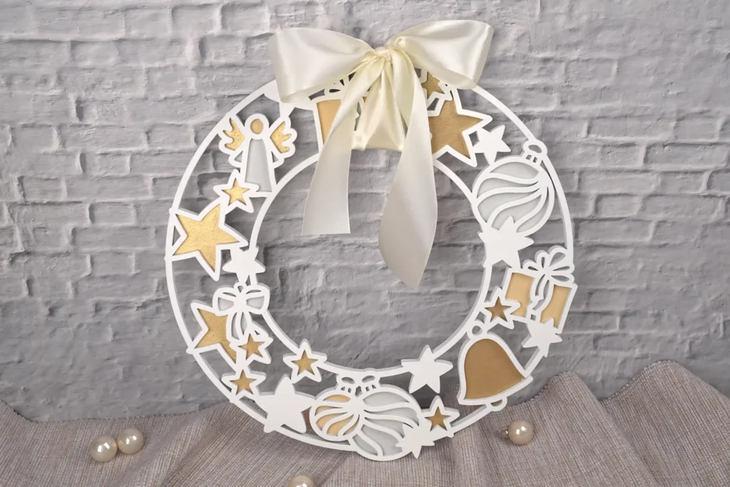 45-titel-2-weihnachts-kranz-deko-tuer-schmuck-laubsaege-dekupiersaege-vorlage