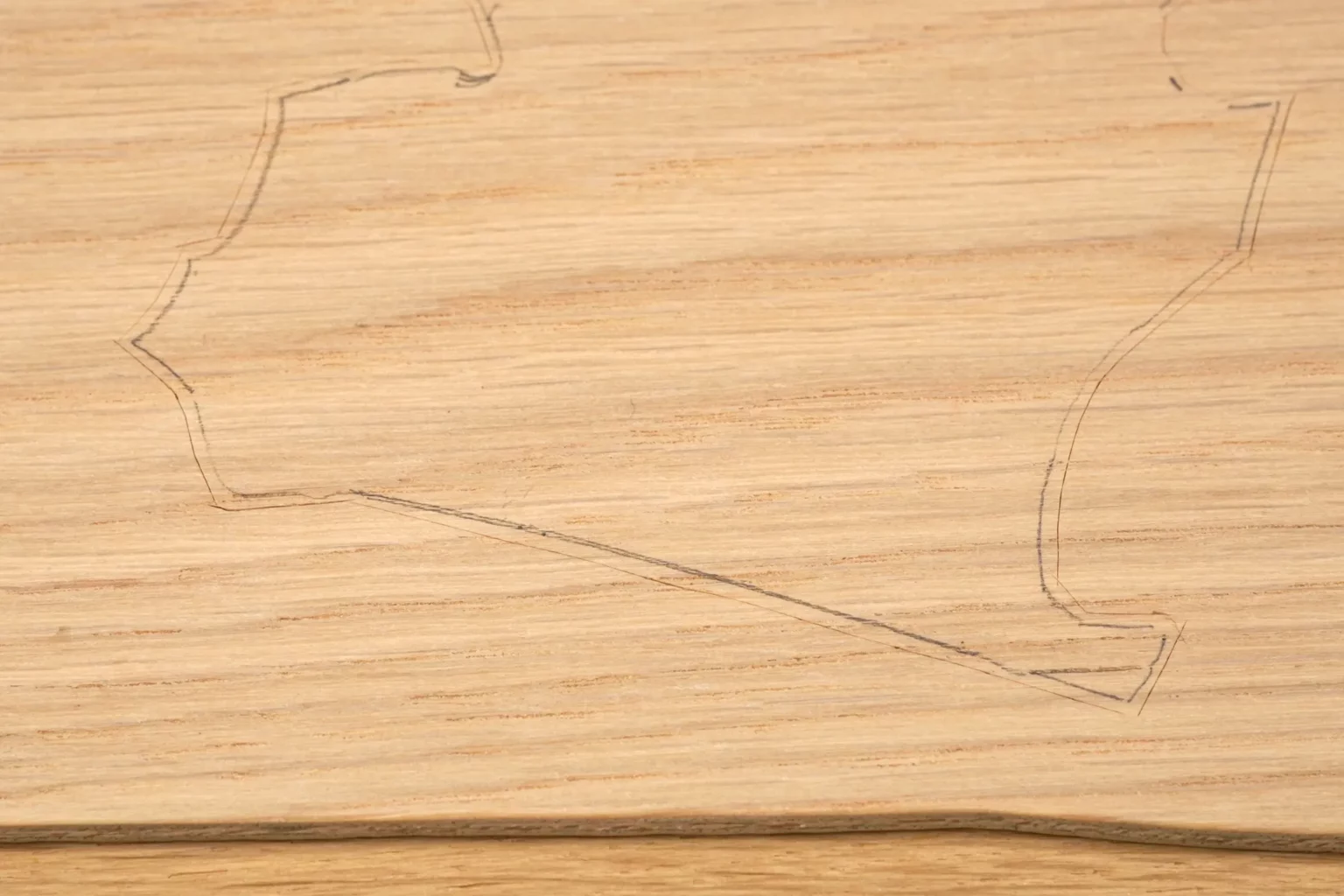 12-wandbild-liebesbrief-deko-laubsaege-dekupiersaege-holzfaser-durchtrennen-cutter-messer