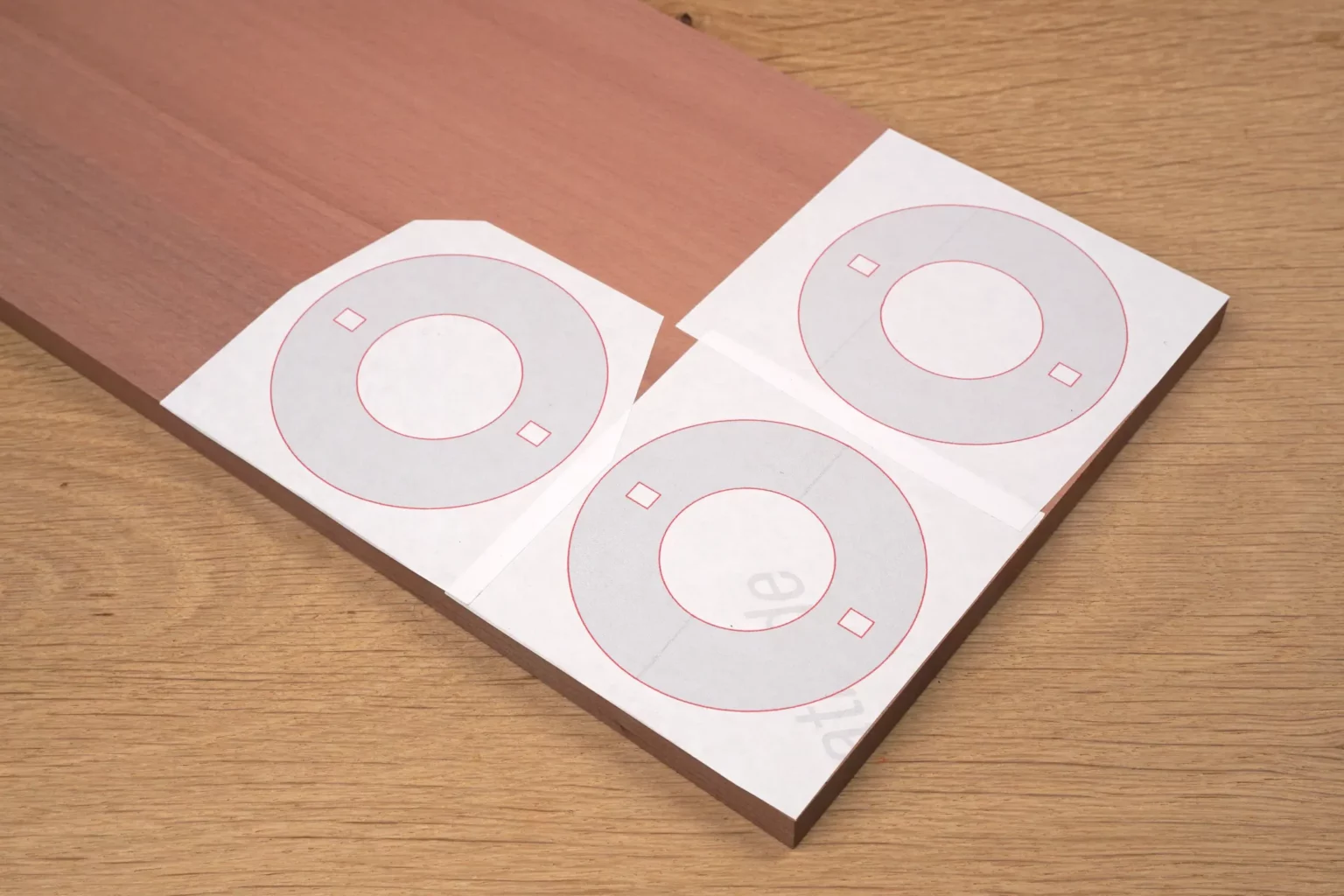 46-02-eierbecher-blumenbogen-ostern-tisch-tafel-fest-deko-laubsaege-dekupiersaege-vorlage-aufkleben