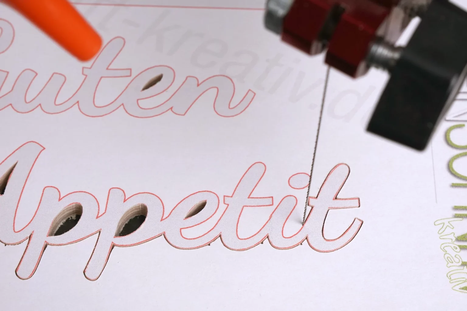 46-06-besteck-sammler-garten-grillen-party-deko-outdoor-laubsaege-dekupiersaege-vorlage-saegen-schriftzug