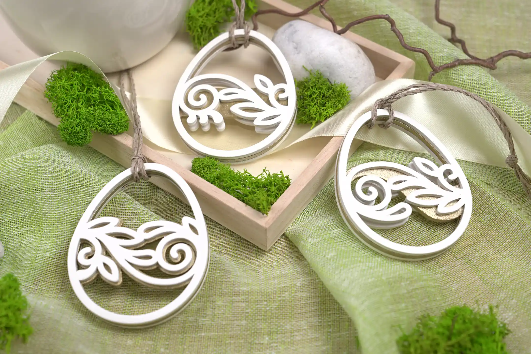 46-titel-2-goldige-ostereier-deko-anhaenger-strauch-ostern-laubsaege-dekupiersaege-vorlage