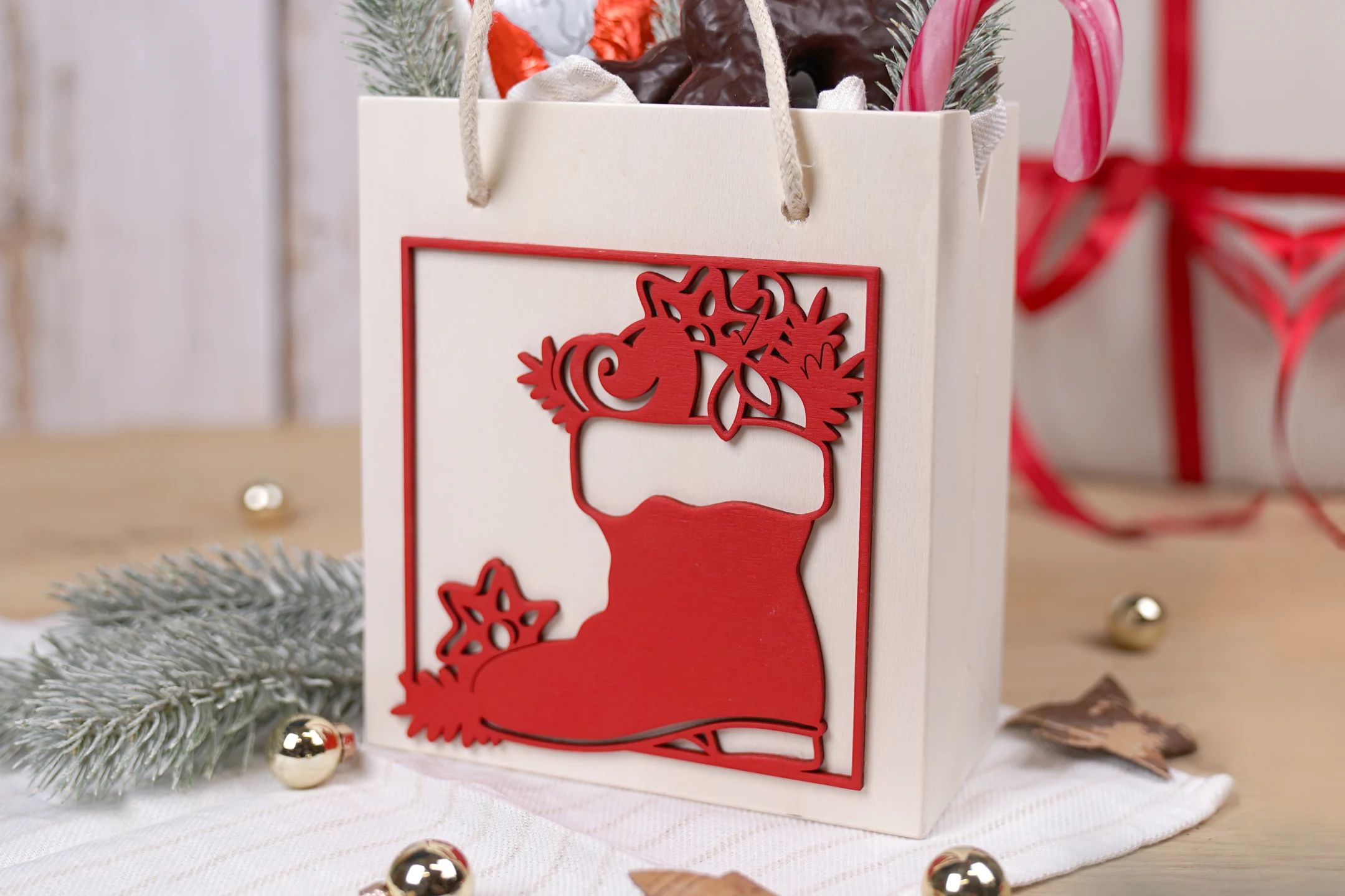 dekor-nikolausstiefel-geschenk-tasche-nikolaus-advent-weihnachten-diy-deko-digitale-laubsaegevorlage-bunt-titel