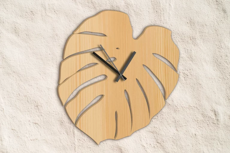 wanduhr-leaf-holzoptik-monstera-pflanze-digitale-laubsaegevorlage-feinschnittkreativ-titel