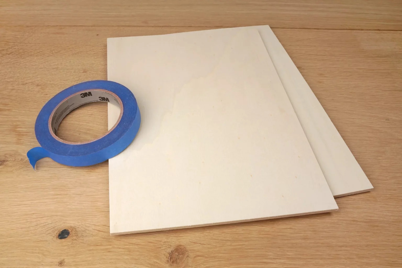 48-002-ein-kuerbis-viele-gesichter-spiel-magnete-deko-herbst-basteln-kinder-dekupiersaege-vorlage-stapel-vorbereiten-blue-tape