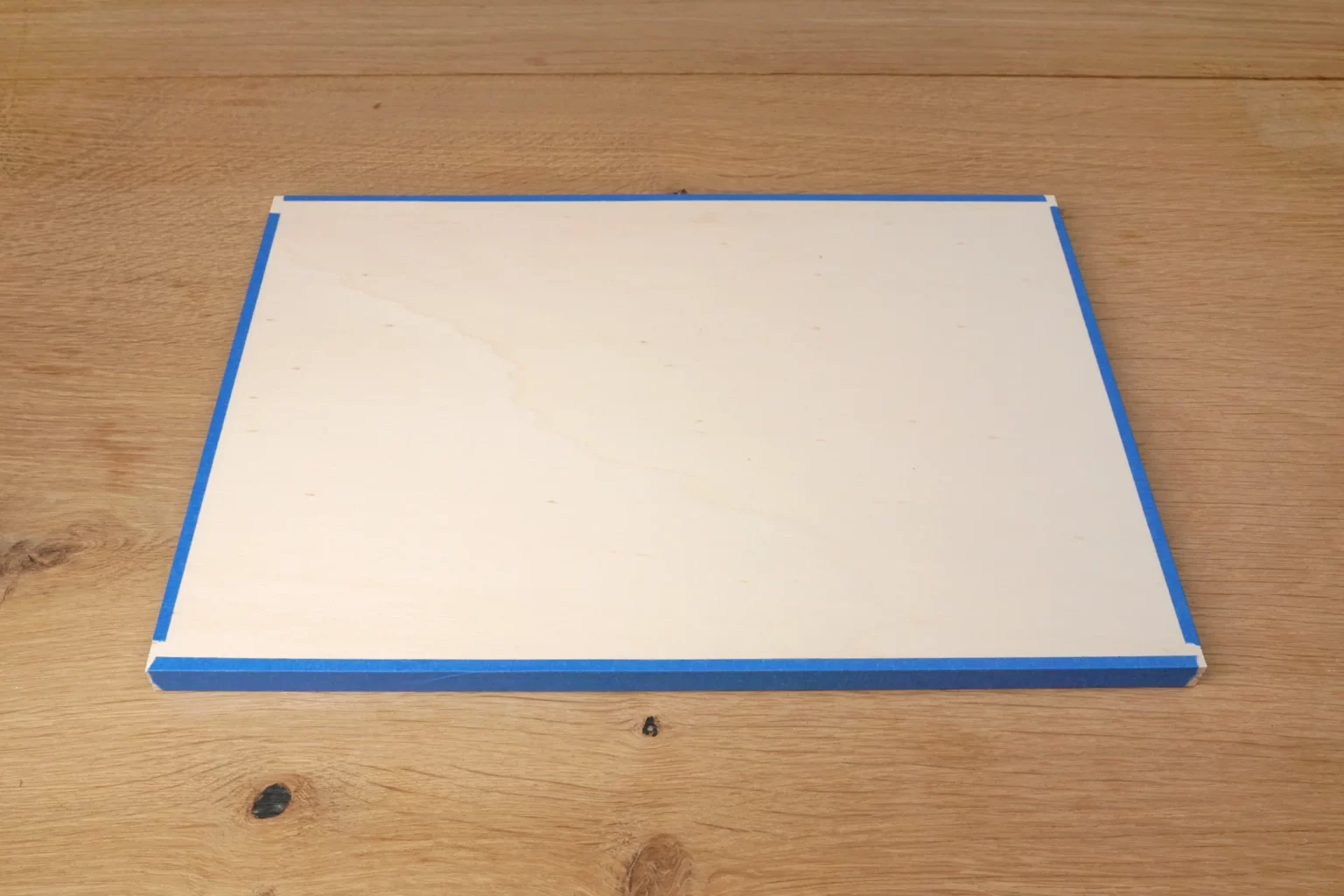 48-003-ein-kuerbis-viele-gesichter-spiel-magnete-deko-herbst-basteln-kinder-dekupiersaege-vorlage-stapel-zusammenkleben-blue-tape