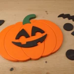 48-028-ein-kuerbis-viele-gesichter-spiel-magnete-deko-herbst-basteln-kinder-dekupiersaege-vorlage-fertig
