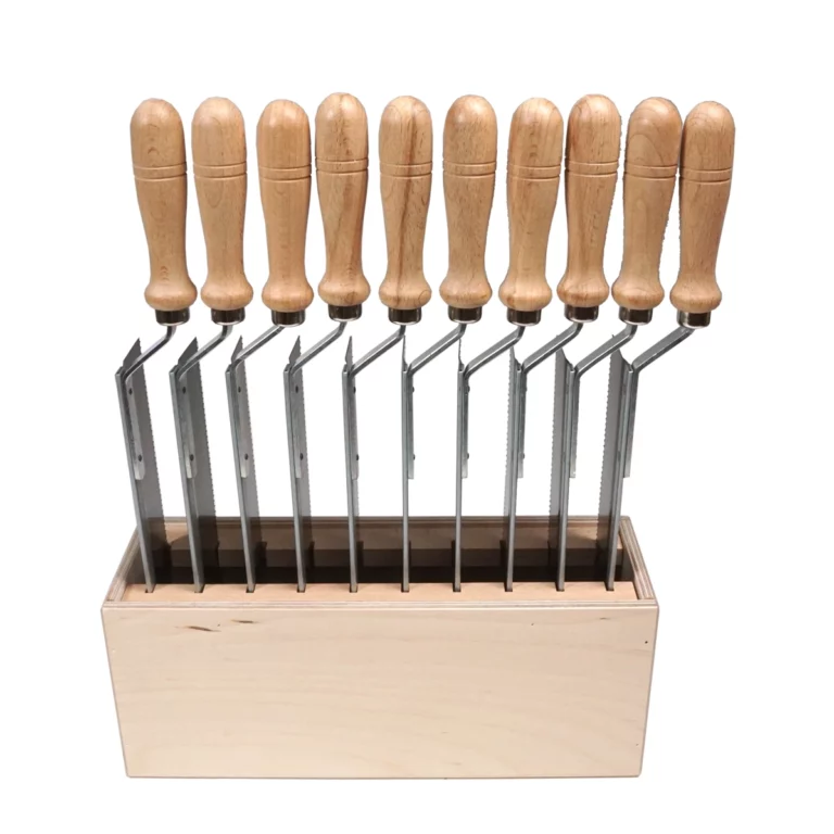 holzstaender-mit-zehn-feinsaegen-gekroepft-1-seitlich